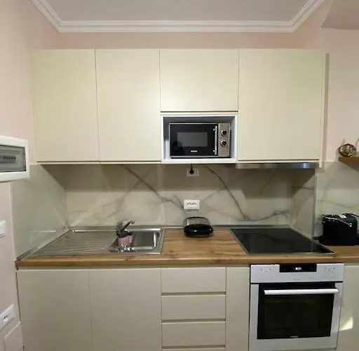 Lägenhet Mimosa's With Lovely Balcony